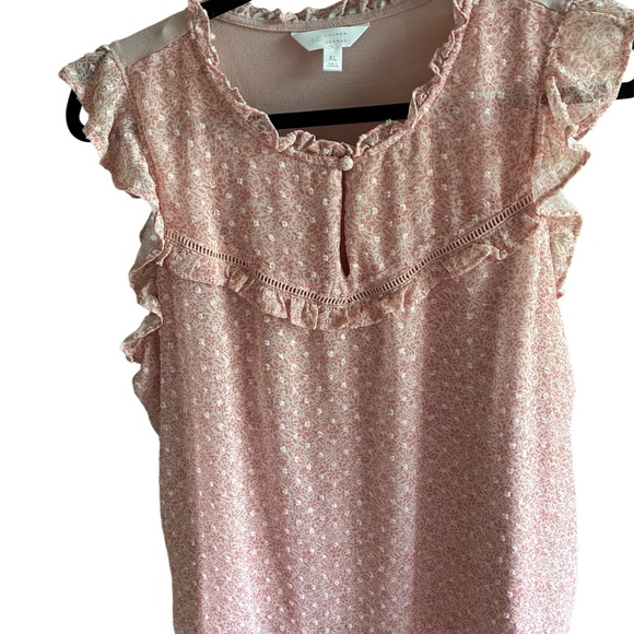LC Lauren Conrad Tops - LC Lauren Conrad babydoll ruffled top